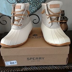 Sperry duck boots